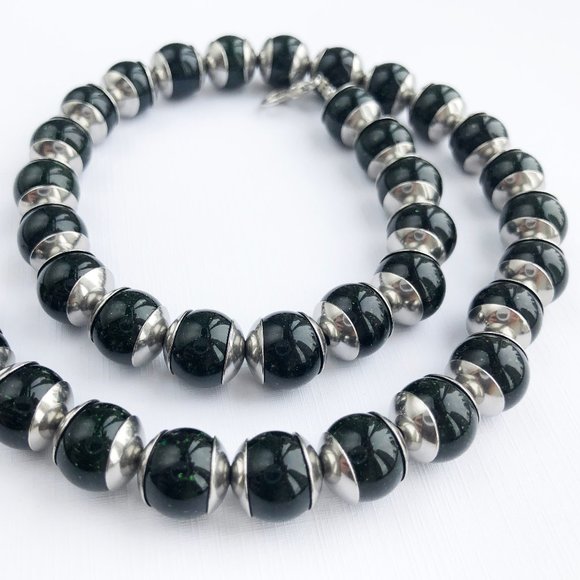 Deep green chunky necklace, statement casual necklace - Picture 3 of 15